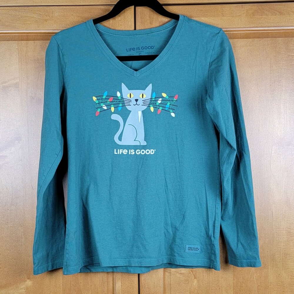 Life Is Good Women's Lit Up Cat Long Sleeve Crusher Green V-Neck Tee - S